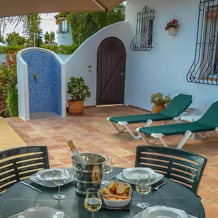 Almoradi Villa